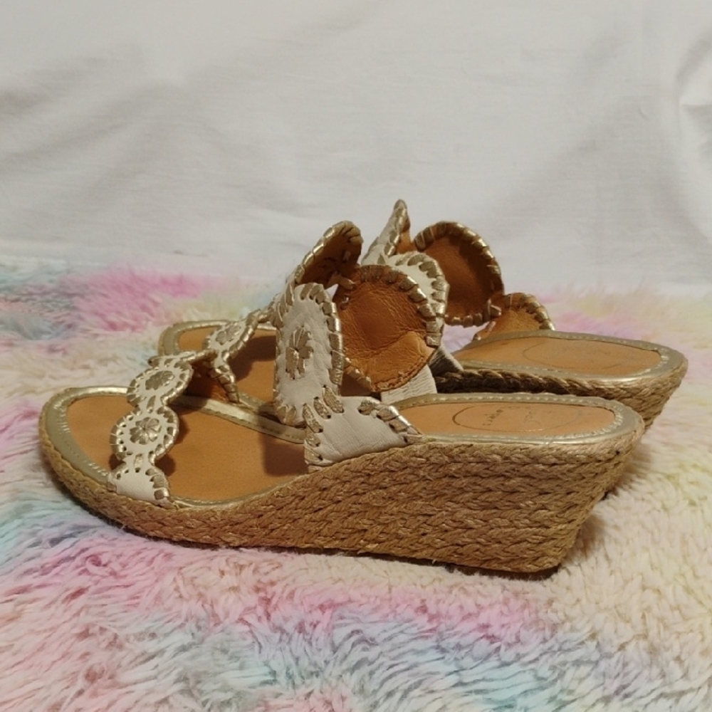 Jack Rogers Luccia Wedge Sandals W Gold Floral Accents Sz.9 Barely Worn #52 - Picture 2 of 12